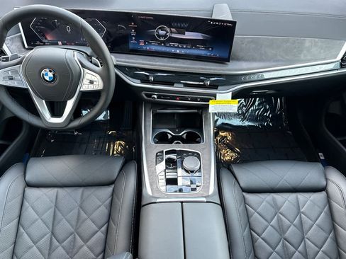 New 2026 BMW X7 xDrive40i image 3