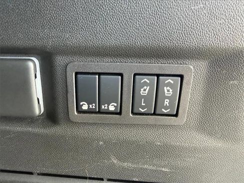 Used 2024 Chevrolet Tahoe Premier image 21