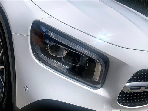 Used 2020 Mercedes-Benz GLB 250 image 39