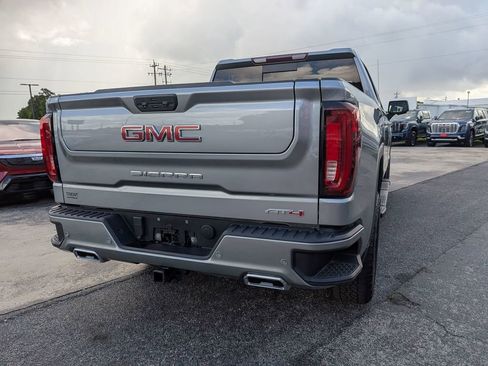 Certified 2023 GMC Sierra 1500 AT4 w/ AT4 Preferred Package AWD/4WD image 4