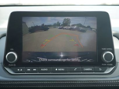 Used 2024 Nissan Rogue SV