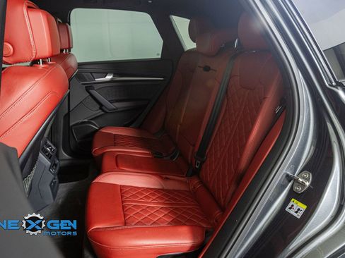 Used 2024 Audi SQ5 Prestige image 31