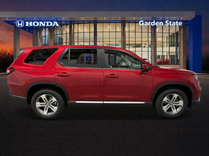 Used 2025 Honda Pilot EX-L image 8