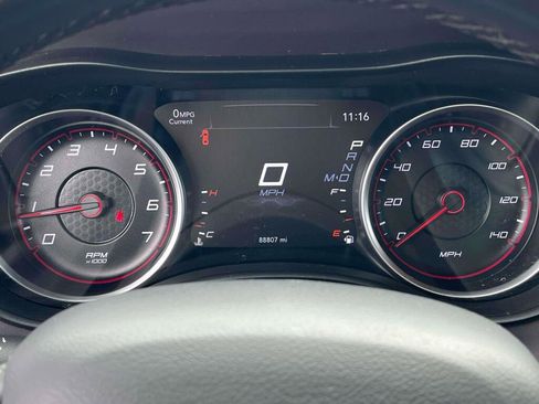 Used 2023 Dodge Charger SXT RWD image 3