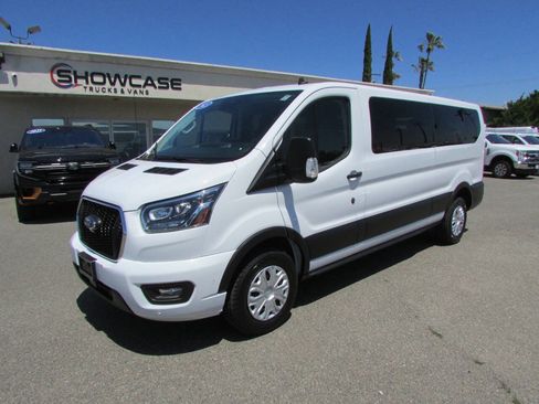 Used 2023 Ford Transit 350 XLT RWD image 4