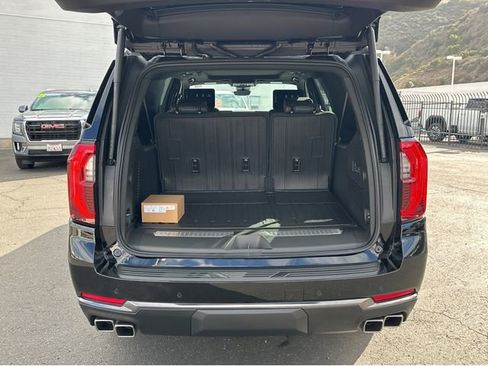 New 2026 GMC Yukon XL AT4 w/ AT4 Premium Plus Package image 31