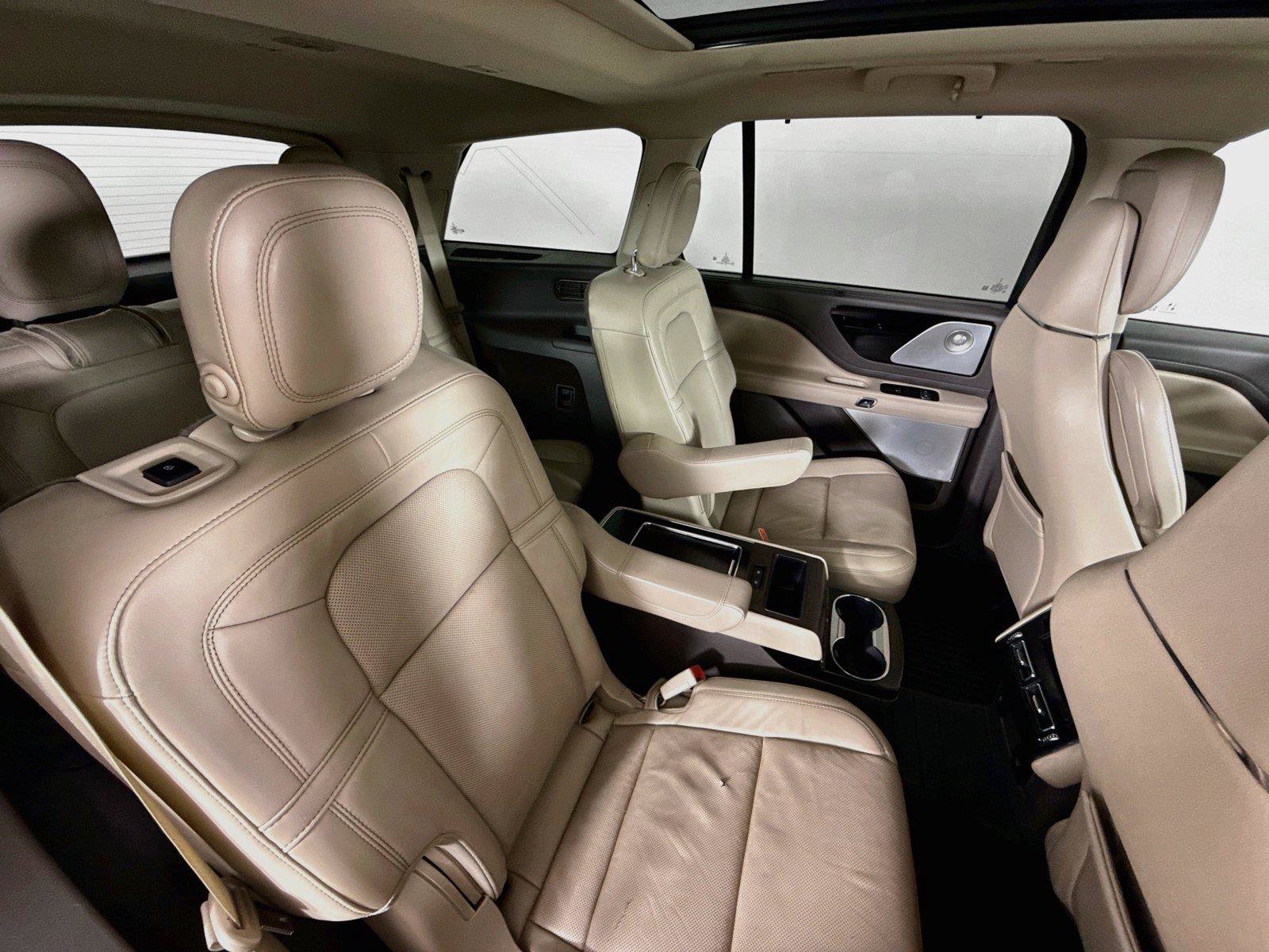 Used 2020 Lincoln Aviator Reserve w/ Equipment Group 202A AWD/4WD image 29