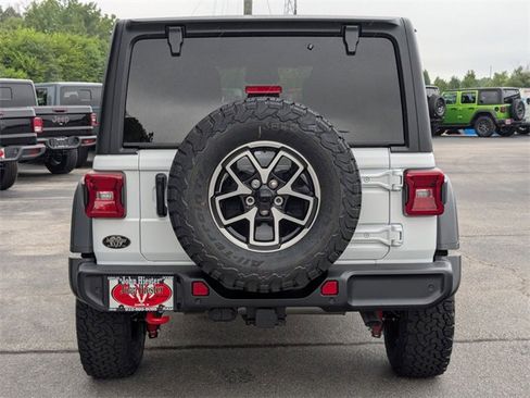 New 2025 Jeep Wrangler Unlimited Rubicon image 6