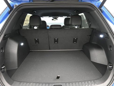 New 2026 Chevrolet Equinox RS w/ Convenience Package III image 9