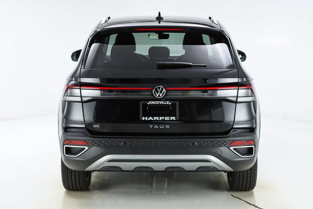 New 2026 Volkswagen Taos SE FWD image 45