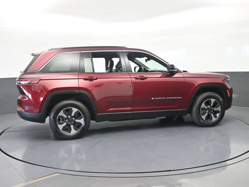 Used 2024 Jeep Grand Cherokee Limited 4xe AWD/4WD image 7