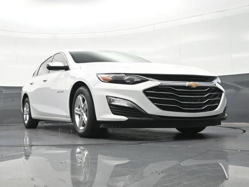 Used 2024 Chevrolet Malibu LS FWD image 29