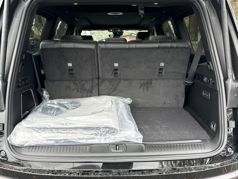 New 2026 Jeep Grand Wagoneer 4WD w/ Premium Group I image 33