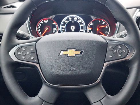 Certified 2023 Chevrolet Traverse High Country image 16