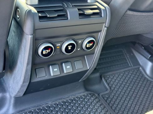 Used 2023 Land Rover Defender 110 X-Dynamic SE image 23