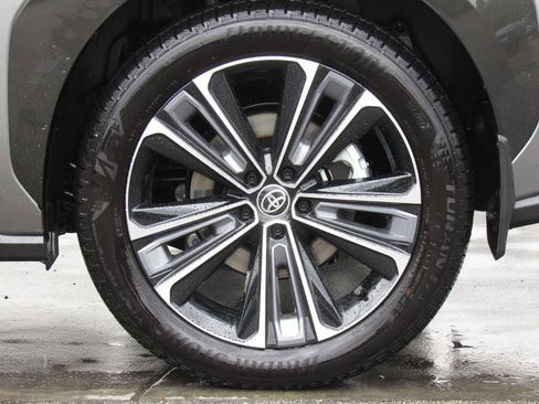 Certified 2024 Toyota bZ4X AWD w/ Weather Package image 38