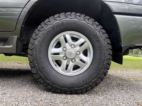Used 2002 Lexus LX 470 4WD image 13