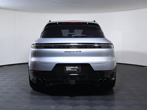 Certified 2025 Porsche Cayenne GTS AWD/4WD image 6
