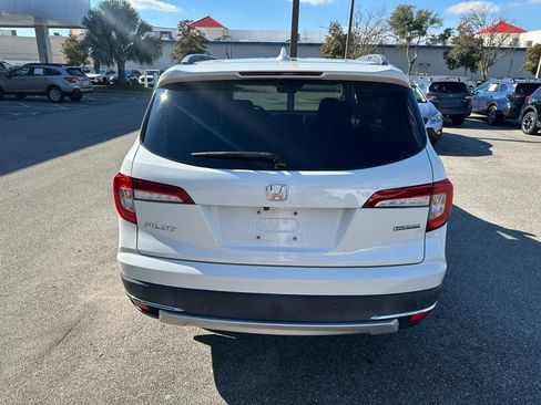 Used 2021 Honda Pilot Touring image 6