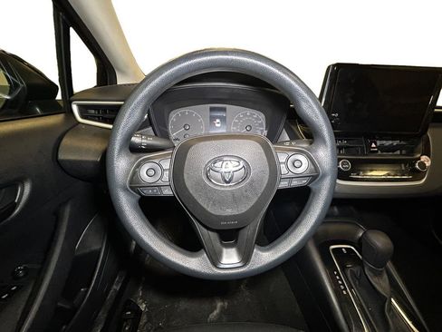 Used 2023 Toyota Corolla LE image 12