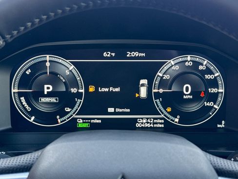 Used 2025 Mitsubishi Outlander SEL image 29