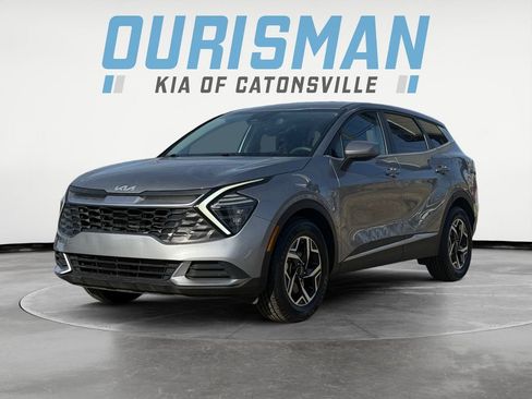 Used 2024 Kia Sportage LX image 2