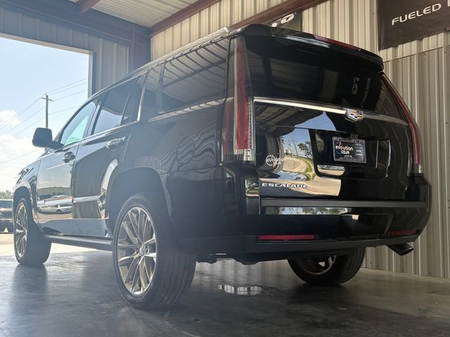 Used 2020 Cadillac Escalade Premium Luxury RWD image 7