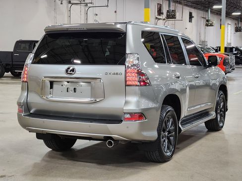 Used 2023 Lexus GX 460 Premium image 9