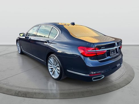 Used 2018 BMW 750i xDrive AWD/4WD image 3