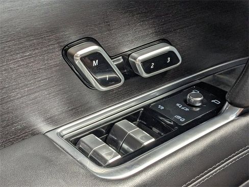 Certified 2023 Land Rover Range Rover First Edition image 21