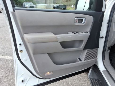 Used 2011 Honda Pilot EX-L image 22