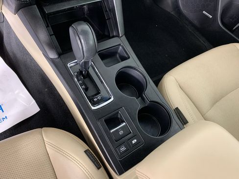 Used 2019 Subaru Outback 2.5i Limited w/ Popular Package #2 AWD/4WD image 24