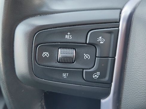 Used 2025 GMC Sierra 1500 SLT AWD/4WD image 12