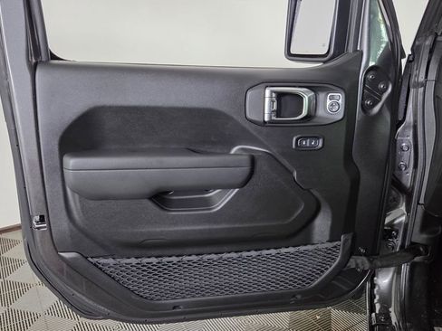 New 2026 Jeep Gladiator Sport AWD/4WD image 9