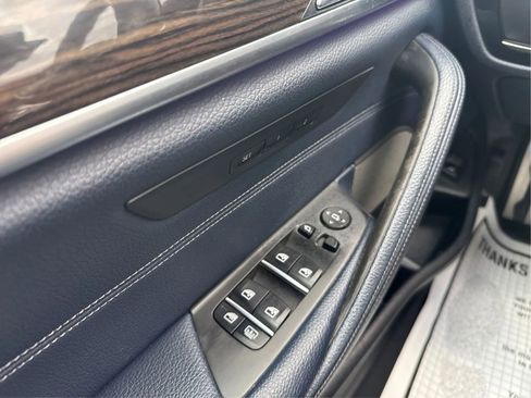 Used 2020 BMW M550i xDrive w/ Executive Package image 38