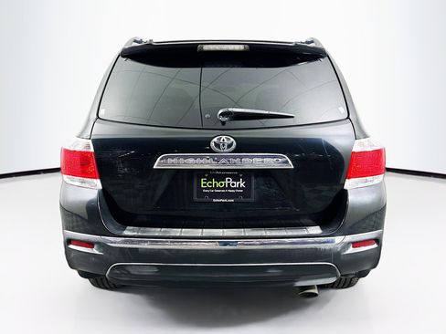 Used 2013 Toyota Highlander Plus image 7