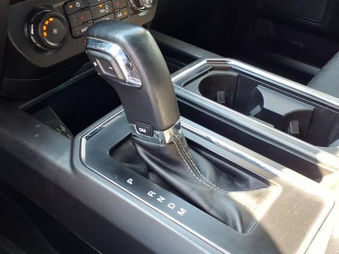 Used 2019 Ford F150 XLT w/ Equipment Group 302A Luxury AWD/4WD image 26