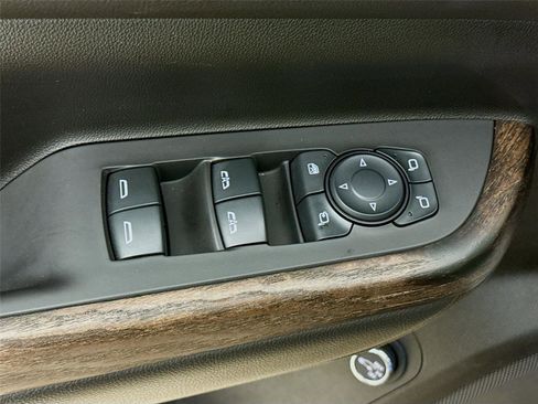 Used 2021 GMC Acadia Denali w/ GMC Pro Grade Package image 22