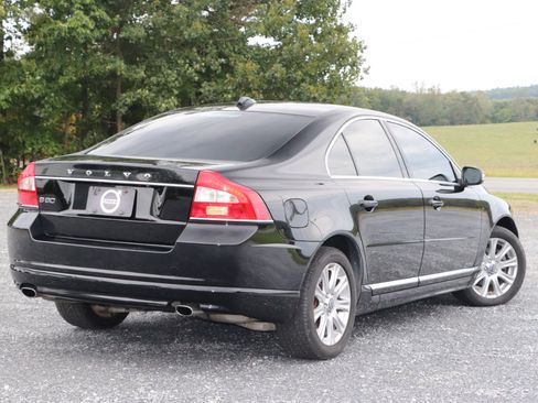 Used 2011 Volvo S80 3.2 w/ Multimedia Pkg image 3
