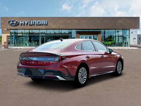 New 2026 Hyundai Sonata SEL FWD image 7