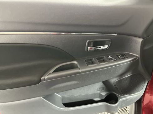 Used 2025 Mitsubishi Outlander Sport LE image 13