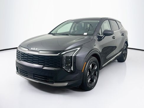 Used 2026 Kia Sportage LX FWD image 3
