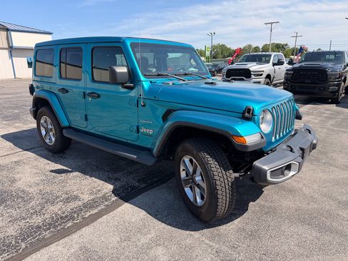 Used 2020 Jeep Wrangler Unlimited Sahara w/ LED Lighting Group AWD/4WD image 2