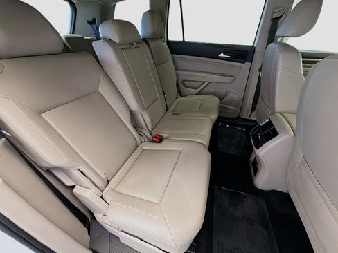 Used 2021 Volkswagen Atlas SE FWD image 14