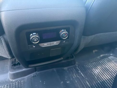 Used 2024 Chevrolet Traverse RS w/ LPO, Floor Liner Package FWD image 10