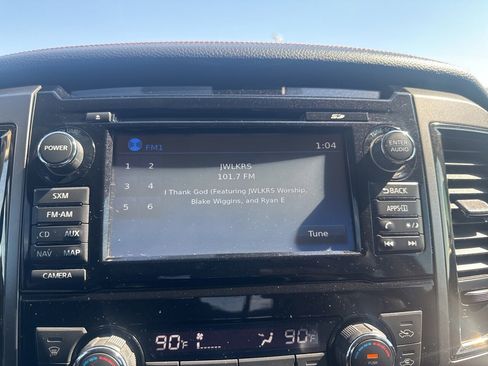 Used 2017 Nissan Titan Platinum Reserve image 33