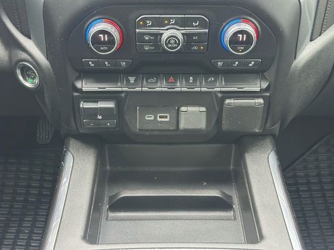 Used 2022 Chevrolet Silverado 3500 LTZ w/ LTZ Convenience Package image 21