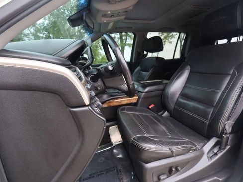 Used 2015 GMC Yukon XL Denali w/ Touring Package AWD/4WD image 12