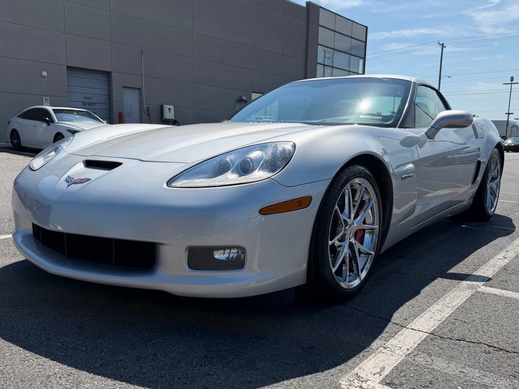 Used 2009 Chevrolet Corvette Z06 w/ Preferred Equipment Group RWD image 3