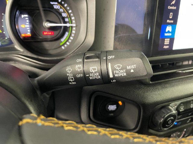 Used 2024 Jeep Wrangler Unlimited AWD/4WD image 12